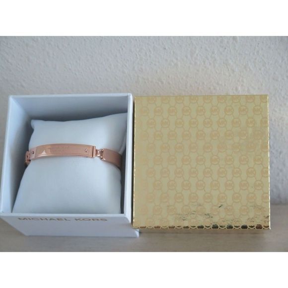 MICHAEL KORS MKJ3841791 Heritage Plaque Rose Gold Toned Bangle BRACELET $100 - Picture 5 of 8